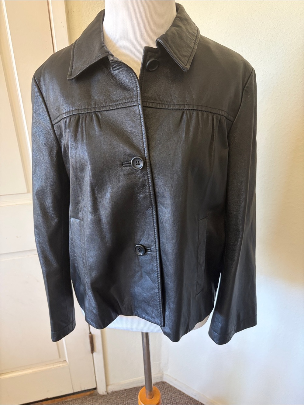 Theory  Black Leather Button-Front Women's Jacket